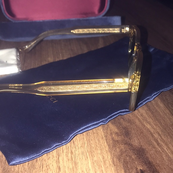 New Gucci unisex Sunglasses - Picture 3 of 6